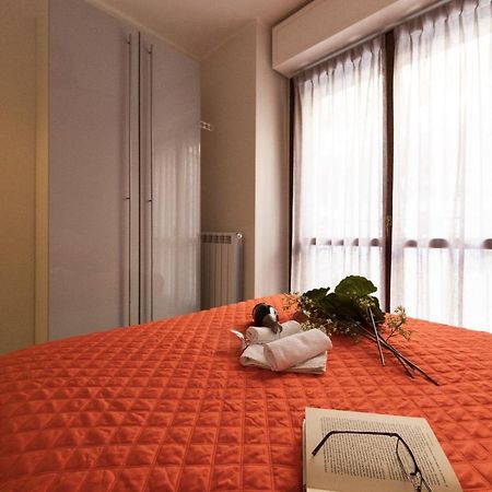 Modern Lakefront 2-Bedroom Apartment Acquaseria Extérieur photo